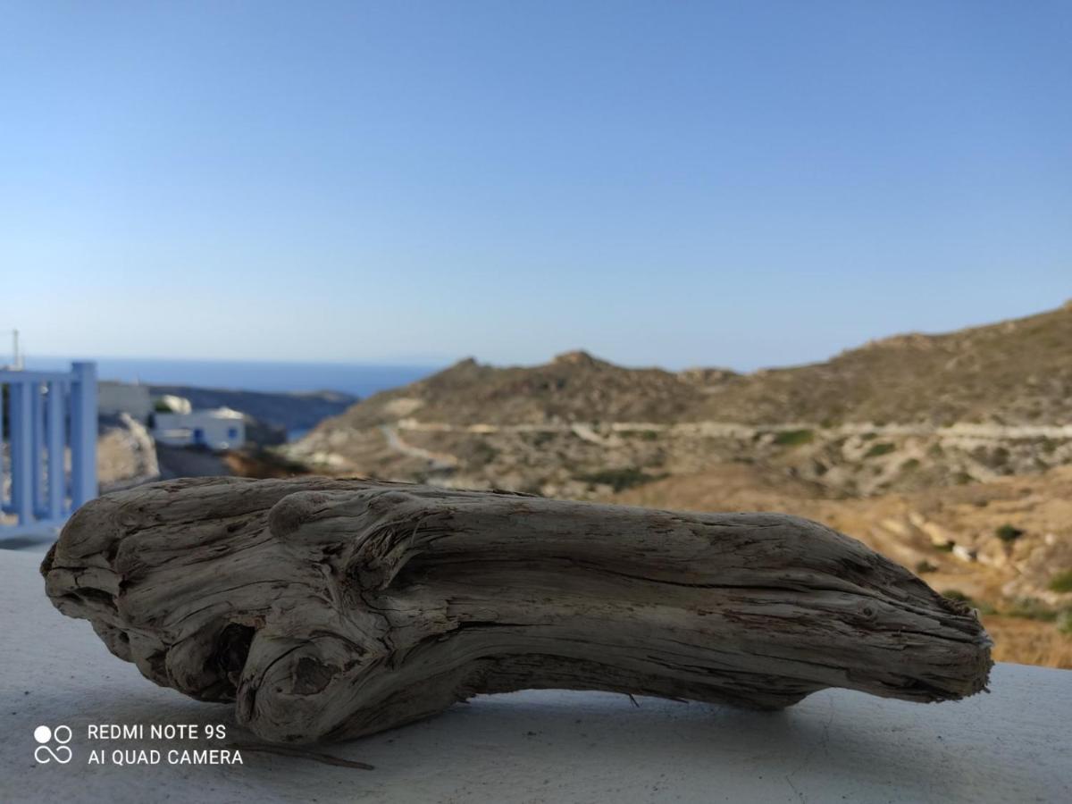 Stilvi Milos Plaka  外观 照片
