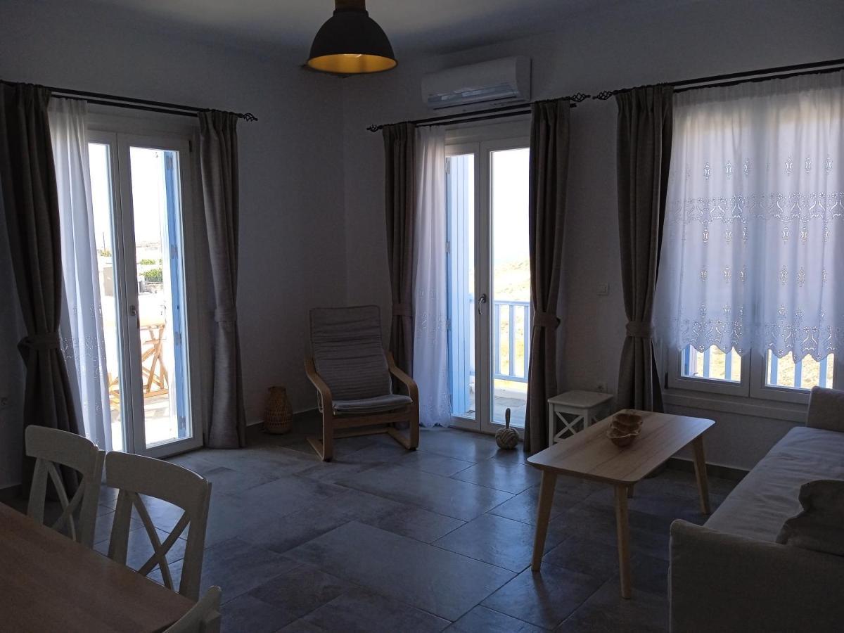 Stilvi Milos Plaka  外观 照片