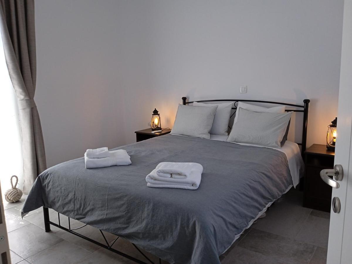 Stilvi Milos Plaka  外观 照片