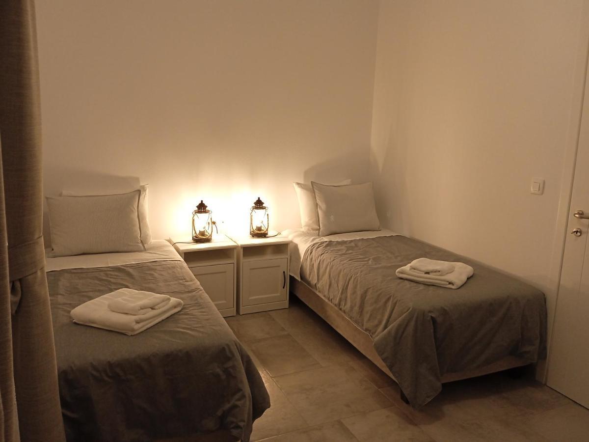 Stilvi Milos Plaka  外观 照片